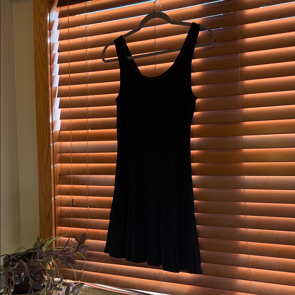 Hollister Black Sleeveless Midi Dress